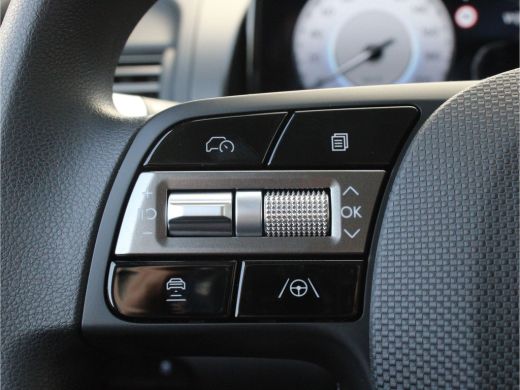 Hyundai Inster Hyundai E-Motion 42 kWh incl. €1.500,- Voorraad Voordeel! | Navi | Adapt. Cruise | Parkeercamera ... ActivLease financial lease