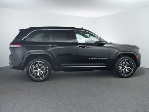 Jeep Grand Cherokee Jeep Summit Reserve | 10'' digitaal cluster | 10.1'' infotainment met navigatie en Uconnect | 21'... ActivLease financial lease