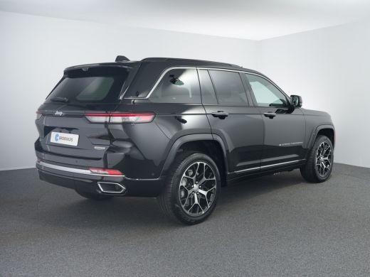 Jeep Grand Cherokee Jeep Summit Reserve | 10'' digitaal cluster | 10.1'' infotainment met navigatie en Uconnect | 21'... ActivLease financial lease