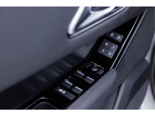 Land Rover Range Rover Velar P400e AWD Dynamic SE | Pano | Black Pack | Facelift MY24 | Cold Climate | Drive Assist Pack | 21 ... ActivLease financial lease