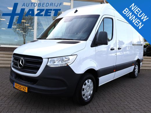 Mercedes Sprinter 316 2.2 CDI 163 PK AUT. L2H2 + 2 SCHUIFDEUREN | BREEDBEELD MBUX | TREKHAAK | CAMERA | CARPLAY Mercedes Sprinter 316 2.2 CDI 163 PK AUT. L2H2 + 2 SCHUIFDEUREN | BREEDBEELD MBUX | TREKHAAK | CAMERA | CARPLAY