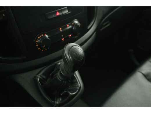 Mercedes Vito 111 CDI Lang Airco 3 Persoons Trekhaak Imperiaal 3 Persoons Leder Elektrpakket ActivLease financial lease