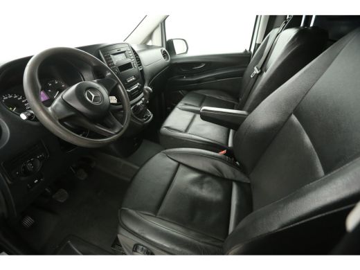 Mercedes Vito 111 CDI Lang Airco 3 Persoons Trekhaak Imperiaal 3 Persoons Leder Elektrpakket ActivLease financial lease
