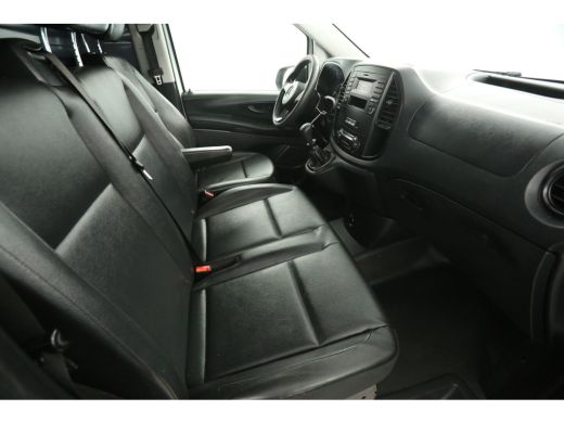 Mercedes Vito 111 CDI Lang Airco 3 Persoons Trekhaak Imperiaal 3 Persoons Leder Elektrpakket ActivLease financial lease