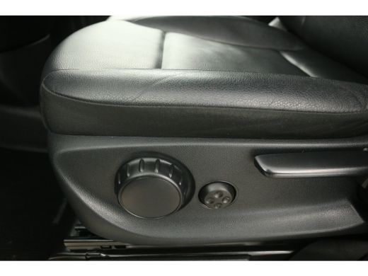 Mercedes Vito 114 CDI Lang Automaat Camera Carplay Cruise Clima LED 2xSchuifdeur Navi Trekhaak Leder 18"LMV Sto... ActivLease financial lease