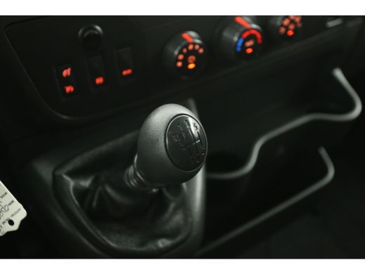 Opel Movano 2.3 CDTI L2H2 Airco Cruise Camera Trekhaak Omvormer Navi PDC Elektrpakket ActivLease financial lease