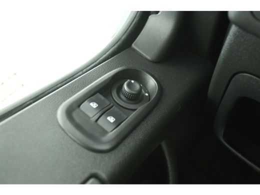 Opel Movano 2.3 CDTI L2H2 Airco Cruise Camera Trekhaak Omvormer Navi PDC Elektrpakket ActivLease financial lease