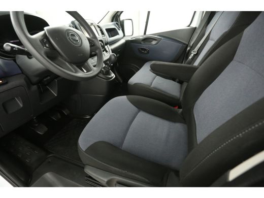 Opel Vivaro 1.6 CDTI L2H1 Airco Cruise Navigatie PDC 3 Persoons Imperiaal Elektrpakket Trekhaak ActivLease financial lease