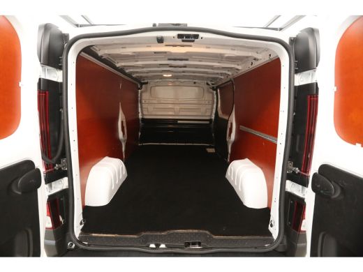 Opel Vivaro 1.6 CDTI L2H1 Airco Cruise Navigatie PDC 3 Persoons Imperiaal Elektrpakket Trekhaak ActivLease financial lease