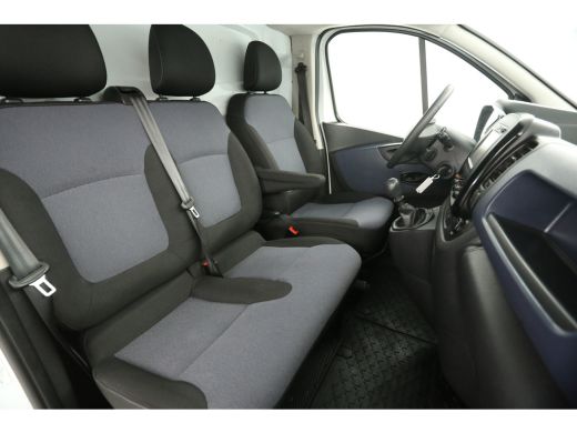 Opel Vivaro 1.6 CDTI L2H1 Airco Cruise Navigatie PDC 3 Persoons Imperiaal Elektrpakket Trekhaak ActivLease financial lease