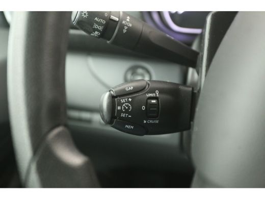 Opel Vivaro 2.0 CDTI L2H1 150PK 360Camera Oprijplaat  Airco Cruise Carplay Head-up Display Navi 3 Persoons LE... ActivLease financial lease