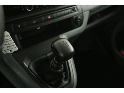 Opel Vivaro 2.0 CDTI L2H1 150PK 360Camera Oprijplaat  Airco Cruise Carplay Head-up Display Navi 3 Persoons LE... ActivLease financial lease