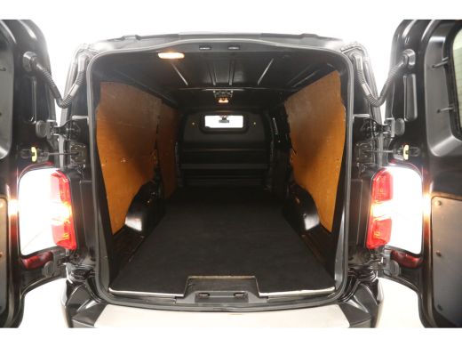 Opel Vivaro 2.0 CDTI L3H1 177PK Automaat 360Camera Airco Cruise Carplay Navi PDC 17"LMV Stoelverw. ActivLease financial lease