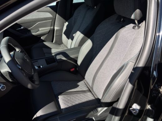 Peugeot 408 1.6 HYbrid Allure 180 EAT8 | Achteruitrijcamera | Keyless entry | Keyless start ActivLease financial lease