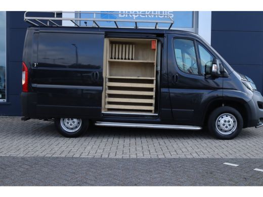 Peugeot Boxer 330 2.2 BlueHDi 140 L1H1 Premium | Cruise Control | Trekhaak | Camera | Navigatie | Airco | Imper... ActivLease financial lease