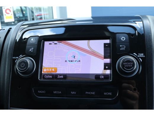 Peugeot Boxer 330 2.2 BlueHDi 140 L1H1 Premium | Cruise Control | Trekhaak | Camera | Navigatie | Airco | Imper... ActivLease financial lease