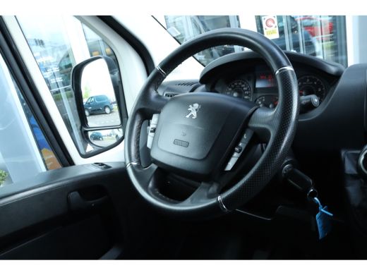 Peugeot Boxer 330 2.2 BlueHDi 140 L1H1 Premium | Cruise Control | Trekhaak | Camera | Navigatie | Airco | Imper... ActivLease financial lease