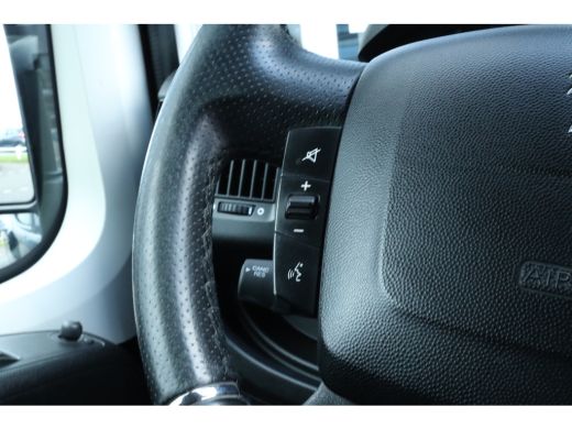 Peugeot Boxer 330 2.2 BlueHDi 140 L1H1 Premium | Cruise Control | Trekhaak | Camera | Navigatie | Airco | Imper... ActivLease financial lease