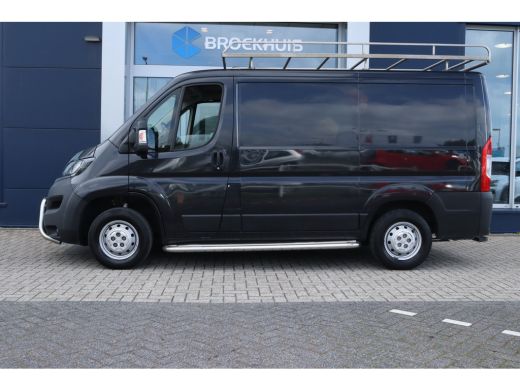 Peugeot Boxer 330 2.2 BlueHDi 140 L1H1 Premium | Cruise Control | Trekhaak | Camera | Navigatie | Airco | Imper... ActivLease financial lease