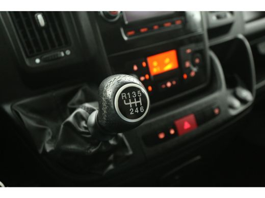 Peugeot Boxer 333 2.2 BlueHDi L2H1 165PK Airco 2xSchuifdeur Camera Cruise Navigatie PDC Elektrpakket Trekhaak ActivLease financial lease