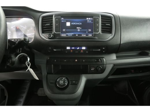 Peugeot Expert 2.0 BlueHDI L3H1 177PK Automaat Airco Cruise 360Camera Carplay 3 Persoons PDC 17''LMV LED Trekhaak ActivLease financial lease