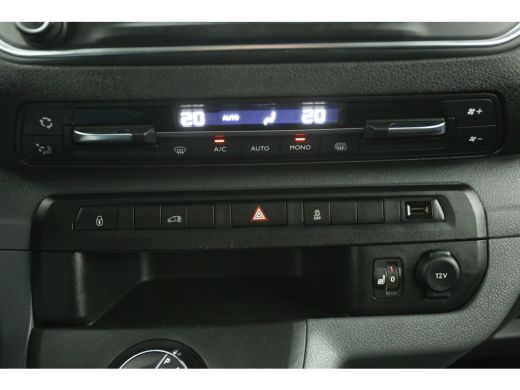 Peugeot Expert 2.0 BlueHDI L3H1 177PK Automaat Airco Cruise 360Camera Carplay 3 Persoons PDC 17''LMV LED Trekhaak ActivLease financial lease