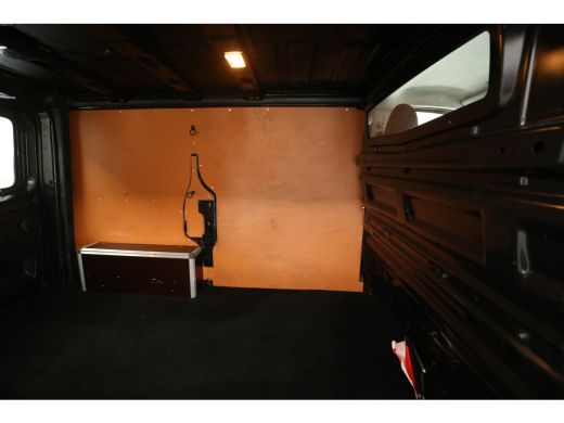 Renault Trafic 1.6 dCi T27 L1H1 Airco Cruise Navigatie Parkeersensoren 17"LMV Elektrpakket Trekhaak ActivLease financial lease