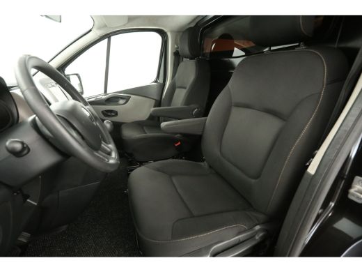 Renault Trafic 1.6 dCi T27 L1H1 Airco Cruise Navigatie Parkeersensoren 17"LMV Elektrpakket Trekhaak ActivLease financial lease