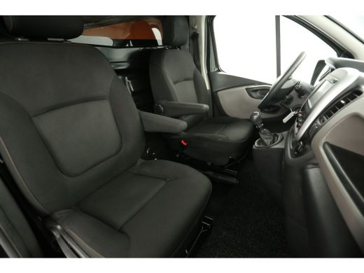 Renault Trafic 1.6 dCi T27 L1H1 Airco Cruise Navigatie Parkeersensoren 17"LMV Elektrpakket Trekhaak ActivLease financial lease