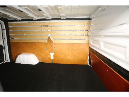 Renault Trafic 2.0 dCi T29 L2H1 Airco Cruise Navigatie Parkeersensoren Elektrpakket ActivLease financial lease