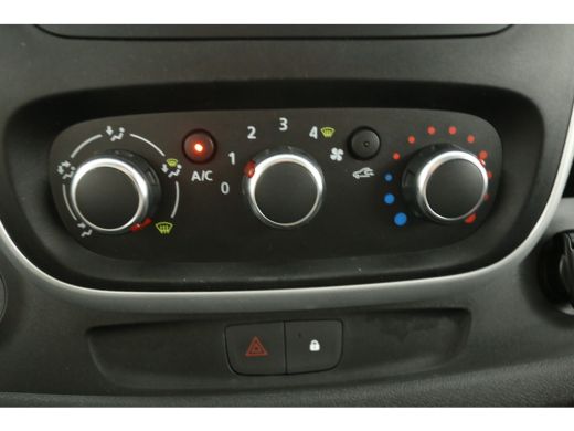 Renault Trafic 2.0 dCi T29 L2H1 Dubbele Cabine 6 Persoons Airco Cruise Navi PDC 16"LMV Elektrpakket Trekhaak ActivLease financial lease