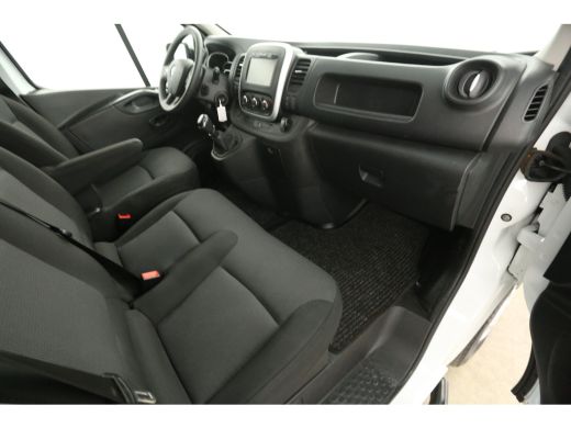 Renault Trafic 2.0 dCi T29 L2H1 Dubbele Cabine 6 Persoons Airco Cruise Navi PDC 16"LMV Elektrpakket Trekhaak ActivLease financial lease