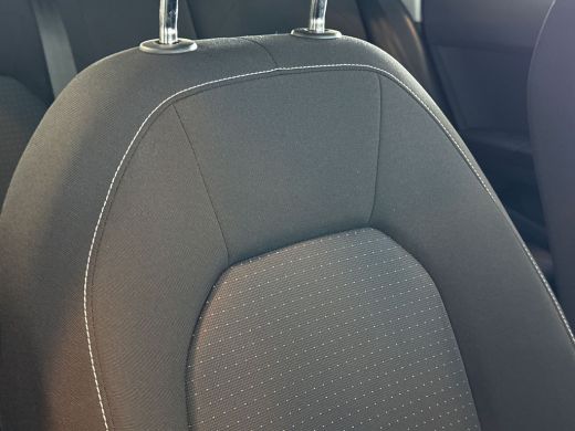 Seat Arona 1.0 TSI 95pk Style | Parkeersensoren achter | klimaatregeling | Apple CarPlay, Android Auto ActivLease financial lease