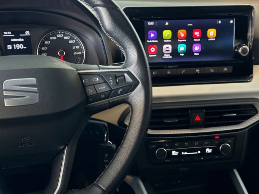 Seat Arona 1.0 TSI 95pk Style | Parkeersensoren achter | klimaatregeling | Apple CarPlay, Android Auto ActivLease financial lease