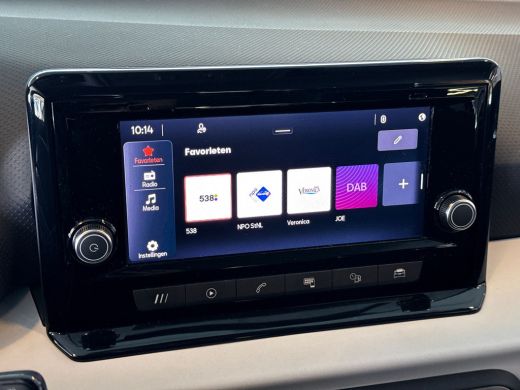 Seat Arona 1.0 TSI 95pk Style | Parkeersensoren achter | klimaatregeling | Apple CarPlay, Android Auto ActivLease financial lease