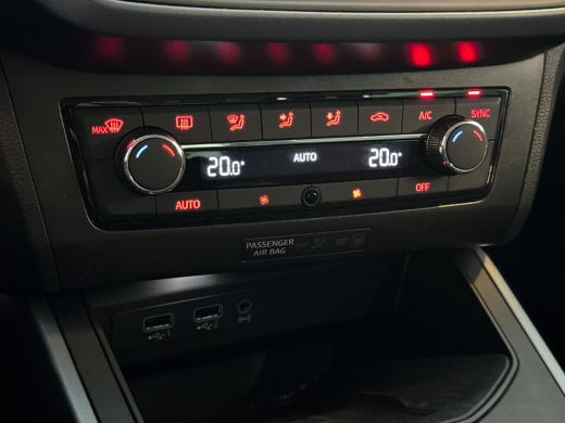Seat Arona 1.0 95pk TSI Style Business Intense | Navigatie | Parkeersensoren | Virtual cockpit | klimaatrege... ActivLease financial lease