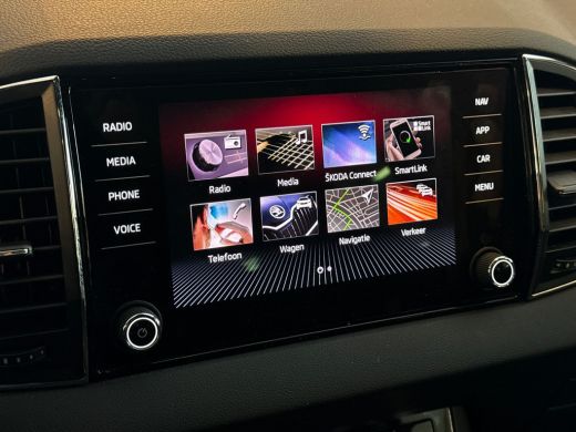 Skoda Karoq 1.5 TSI Sportline Business / Achteruitrijcamera / Navigatie / Parkeersensoren / Adaptive Cruise C... ActivLease financial lease