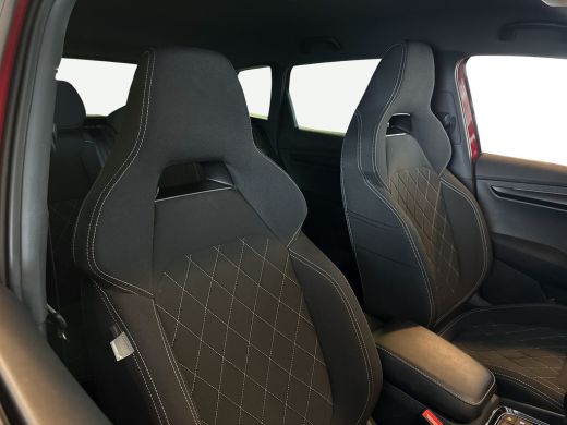 Skoda Karoq 1.5 TSI Sportline Business / Achteruitrijcamera / Navigatie / Parkeersensoren / Adaptive Cruise C... ActivLease financial lease