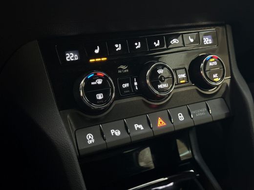 Skoda Karoq 1.5 TSI Sportline Business / Achteruitrijcamera / Navigatie / Parkeersensoren / Adaptive Cruise C... ActivLease financial lease
