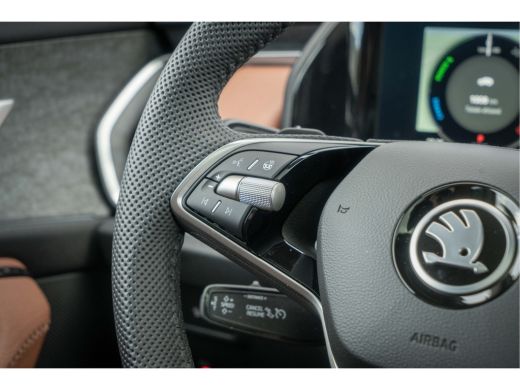 Skoda Kodiaq Škoda 1.5 TSI 204pk PHEV Business Edition | Trekhaak| Cognac Leer| 360 camera| Pan-Dak | ActivLease financial lease