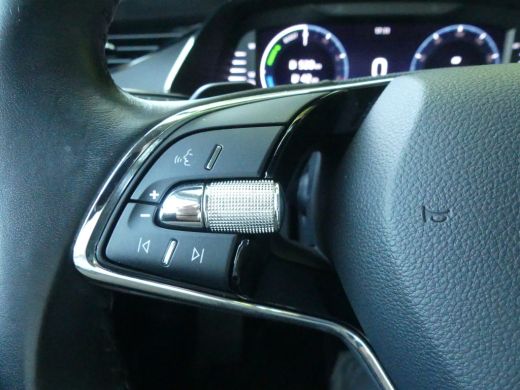 Skoda Octavia Combi 1.4 TSI iV PHEV 204PK Business Edition | NAVI | ELEKTRISCHE ACHTERKLEP | PARKEERSENSOREN | ActivLease financial lease