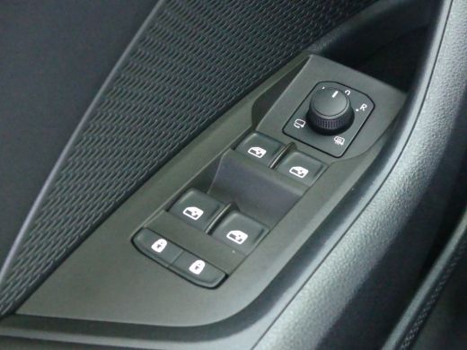Skoda Octavia Combi 1.4 TSI iV PHEV 204PK Business Edition | NAVI | ELEKTRISCHE ACHTERKLEP | PARKEERSENSOREN | ActivLease financial lease