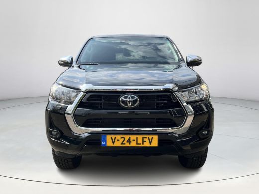 Toyota Hilux 2.4 D-4D Xtra Cab Professional | Trekhaak | Navigatie | Parkeersensoren | Licht metalen velgen | ActivLease financial lease