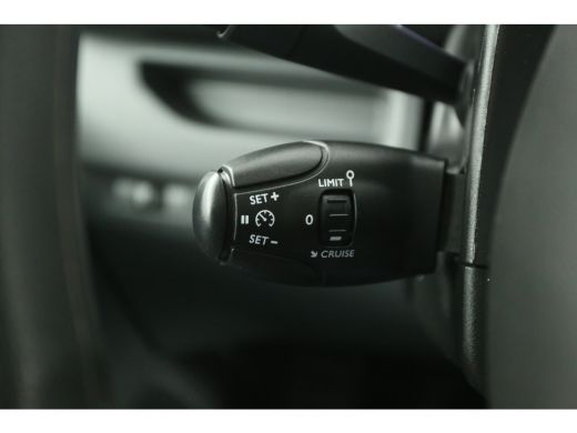 Toyota ProAce 2.0 D-4D L1H1 145PK Airco Cruise Carplay 3 Persoons Elektrpakket Schuifdeur ActivLease financial lease