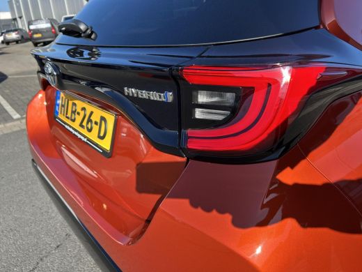 Toyota Yaris 1.5 Hybrid Executive ActivLease financial lease