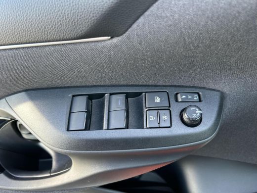 Toyota Yaris 1.5 Hybrid Executive ActivLease financial lease