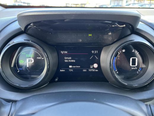 Toyota Yaris 1.5 Hybrid Executive ActivLease financial lease