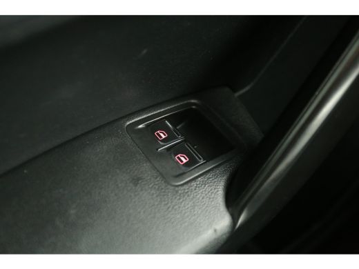 Volkswagen Caddy 2.0 TDI L1H1 Airco Carplay Cruise LED Navi PDC 17"LMV Elektrpakket Schuifdeur ActivLease financial lease