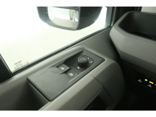 Volkswagen Crafter 2.0 TDI DSG HIGHLINE EXCLUSIVE L3H3 | FACELIFT MODEL | BPM VRIJ | NIEUW 3000KG TREKHAAK VIRTUAL A... ActivLease financial lease