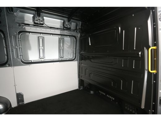 Volkswagen Crafter 2.0 TDI DSG HIGHLINE EXCLUSIVE L3H3 | FACELIFT MODEL | BPM VRIJ | NIEUW 3000KG TREKHAAK VIRTUAL A... ActivLease financial lease